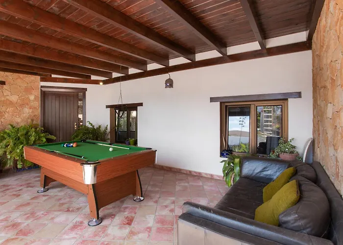 بيت للعطل El Paraiso En *